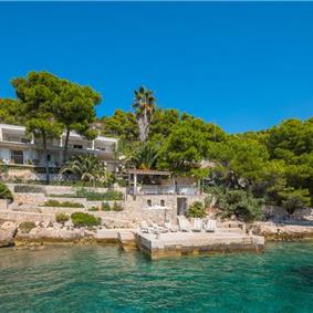 Luxury 6 Bedroom Seafront Villa with pool and Separate Apartment along Secluded Beach near Hvar Town, Sleeps 10-12
